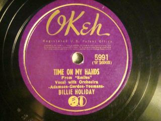 78 : OKEH 5991 - BILLIE HOLIDAY - I ' M PULLING THROUGH /TIME ON MY HAND E, 2