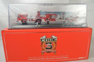 Code 3 12694 " Fdny " Alf Tda " Ladder 103 " Fire Truck With Display & Box