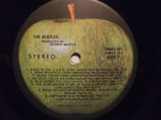 The Beatles White Album A 3082306 2 LP ' s w/poster & 4 photos Apple Records 101 5