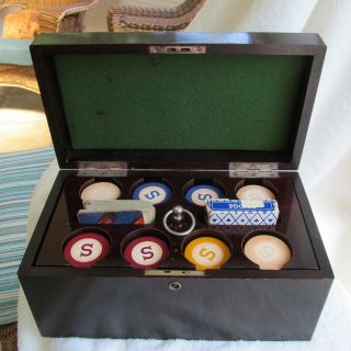 Vintage Bakelite Poker Chips Set Wooden Caddy Box Card Game