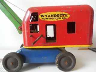 Wyandotte pressed steel steam shovel,  trailer and cab 8