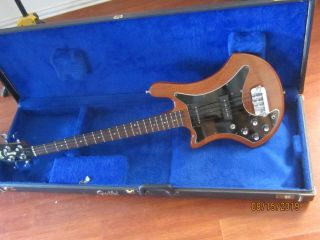 Guild Bass Guitar B - 302 Left - Handed 1979 -.  Never Gigged.