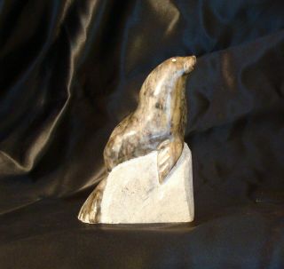 Signed R Powers Eskimo Inuit Hand Carved Soap Stone Alaskan Seal 4 " N Tall Jfs