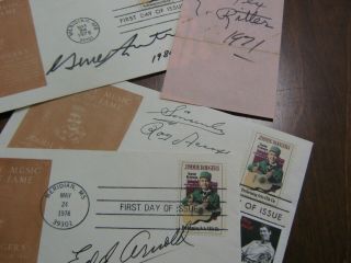 30 Autographs Of Country Music Hall Of Fame Members And