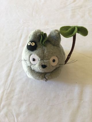 Totoro Under Leaf 5 " Plush Latto Nibariki Tokuma Shoten Dust Mite Anime