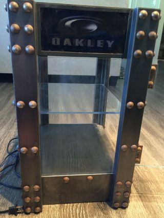 OAKLEY STRETCH LIMITED EDITION COUNTER - TOP DISPLAY/TOWER 5