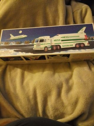 Hess " Toy Truck And Space Shuttle With Satellite " 1999