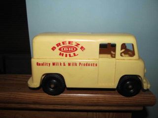 Toy Dairy Plastic Milk Truck Bank Breeze Hill