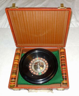 Vintage Portable 9 3/4 Inch Roulette Complete Bakelite Chips Wooden Case
