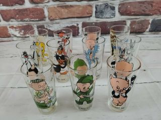 1973 Warner Bros.  Cartoon Glass Set Of 10 (incomplete) Bugs Daffy Porky Tweety