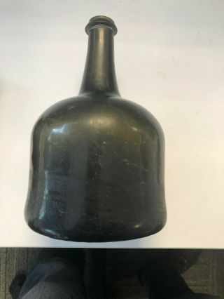 English Black Glass Mallet Bottle - Ca.  1700 - 1730 -