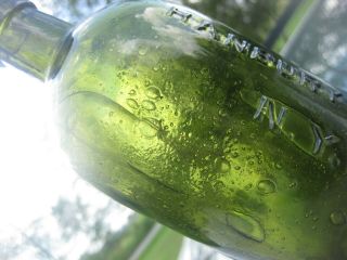 Vichy Water Hanbury Smith NY Green Full Pint w/ Bubble Explosion Crude 3