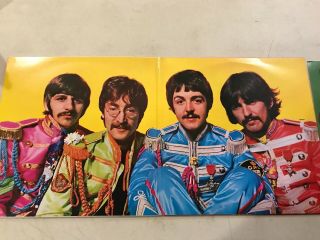 THE BEATLES SGT PEPPERS LONELY HEARTS CLUB BAND CAPITOL WITH CUTOUTS 2