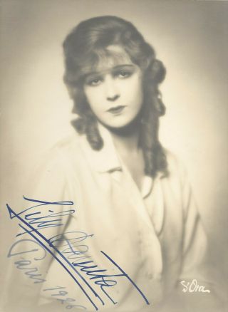 Lily Damita (silents) Hand - Signed 1920s Vintage 8.  15” X 6.  25 Portrait