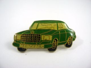 Vintage Collectible Pin: Mercedes Green Car Great Design & Grill