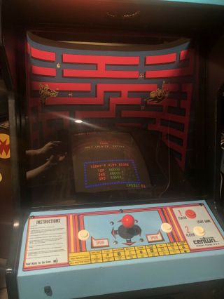 Centuri Route 16 Coin Operated Arcade video Game 10
