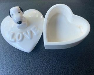 1966 Vintage Snoopy “love” Trinket Box Heart Shaped Ceramic Peanuts Jewelry Dish