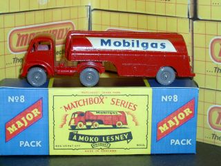 Matchbox Lesney Thorneycroft MOBILGAS Petrol M - 8 - A red GPW Major VNM crafted box 3