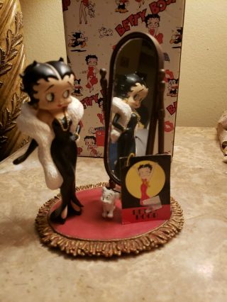 Betty Boop Figurine Mirror Mirror Collector Westland 2000 Posing W/ Pudgy Item