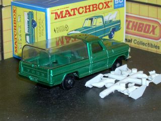 Matchbox Lesney Ford Kennel Truck 50 c3 silver grille dogs SC4 VNM crafted box 2