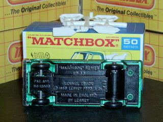 Matchbox Lesney Ford Kennel Truck 50 c3 silver grille dogs SC4 VNM crafted box 8