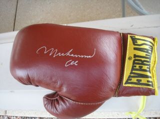 Autographed Muhammad Ali Signed Everlast Red Boxing Glove With Ships