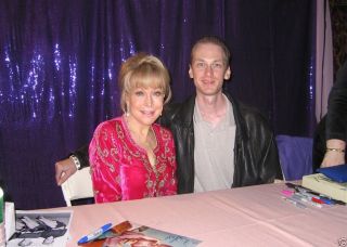 BARBARA EDEN SIGNED AUTOGRAPHED I DREAM OF JEANNIE COLOR PHOTO 2