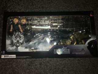 Play Arts Kai Cloud Strife With Fenrir Authentic