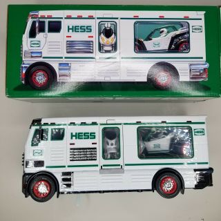 Hess 2018 Toy Truck - Rv With Atv And Motorbike Battery Tab Intact