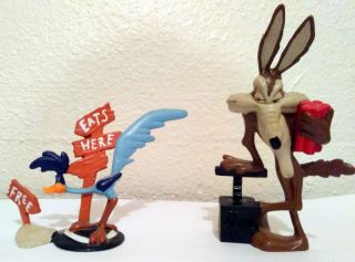 Vintage Wile E.  Coyote And Road Runner Figurines Looney Tunes