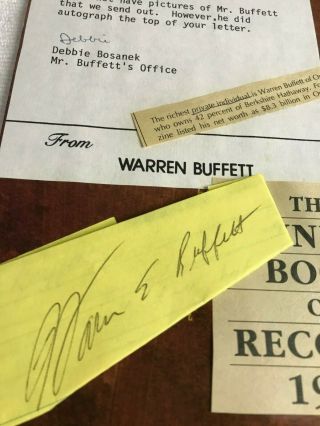 1990 ' s WARREN BUFFETT Hand Signed Autograph w/ Letter From Personal Secretary 5