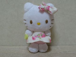 Rare Nwt Sanrio Hello Kitty Meets Laura Ashley Rosy Dress Plush Mascot　