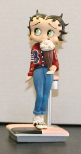 Betty Boop " Campus Cutie " Collector Figurine Danbury