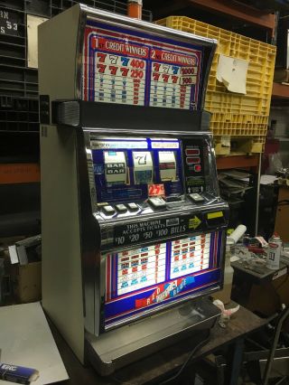 Igt S2000 Red White And Blue Coin Slot Machine