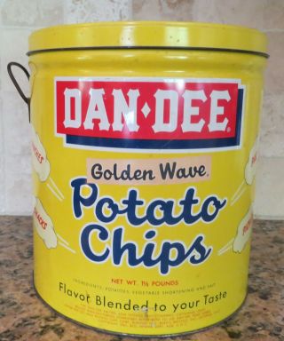 Vintage Dan - Dee Potato Chip Tin -,  A Real Eye Catcher