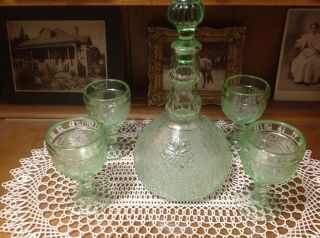 Vintage Set Of 6 Genie In A Bottle Shape Green Wine Decanter & Stem Ware