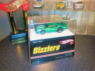 1969 Hot Wheels Redlines Sizzlers Olds 442 - 1:64 Scale