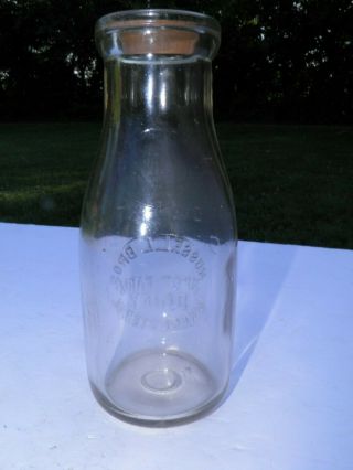 Rare Pint Milk Bottle Russell Bros Spot Farm Dairy Winchester V.  A. 3