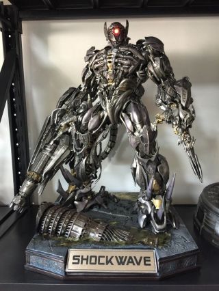 Hot Transformers: Dark Of The Moon Shockwave Shockblast Polystone Recast Statue