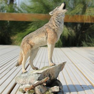 Resin Mini Wild Animal Wolf Hand Painted Simulation Model Figurine Statue
