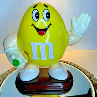M & M Dispenser Candy Peanut Moveable Arm Yellow N1