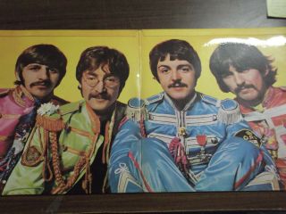 The Beatles - Sgt Peppers Lonely Hearts Club Band Album - BKS 2
