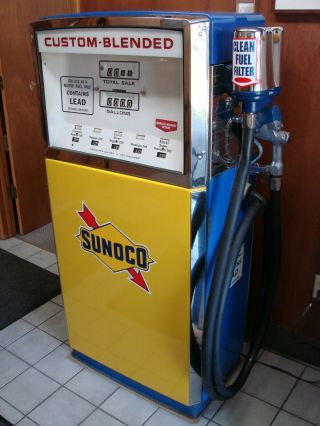 Sunoco Custom Blend Gas Pump 1970 