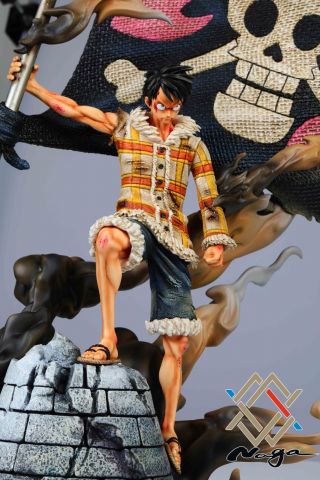 One Piece Monkey D.  Luffy Limited Resin GK Statue Luffy Carrying the Flag Ver. 3
