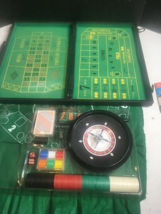 Vintage Portable Gambling Suitcase Baccarat Craps Poker 7