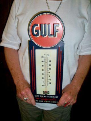 Embossed Gulf Thermometer Gasoline And Oil Vintage Lqqking Garage Gas Oil Sign