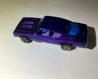 Hot Wheels Redline - 1968 Custom Barracuda In Spectraflame Purple With Purple Int
