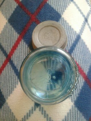 BALL PERFECT MASON 1/2 PINT BLUE JAR WITH ZINC LID NO.  6 - RARE 4
