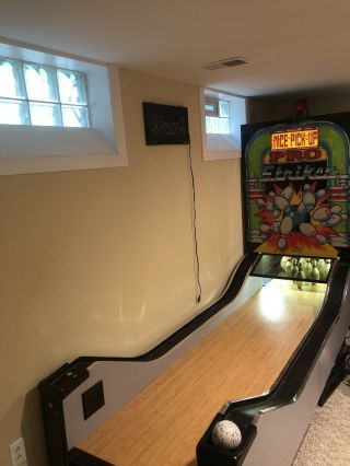 Pro Striker Bowling Alley Machine 8ft Lane