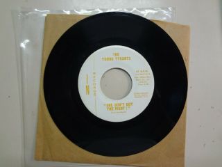 Young Tyrants: She Don’t Got The Right - I Try - U.  S.  7 " 67 In Records Fi - 11m67101